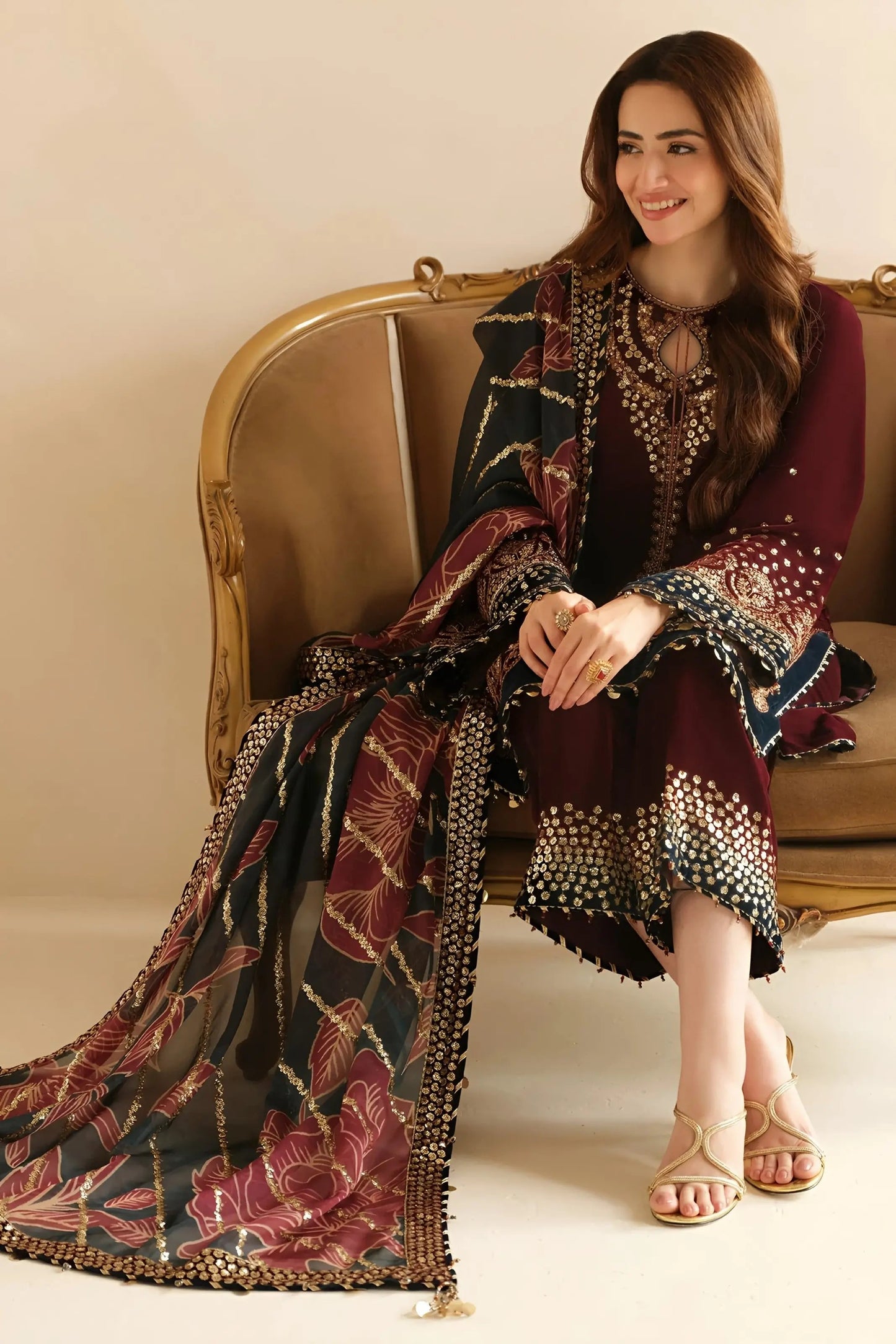 Jasmine Velvet Collection – Micron Velvet 9000 Embroidered Spengle Work Unstitched 3-Piece Suit